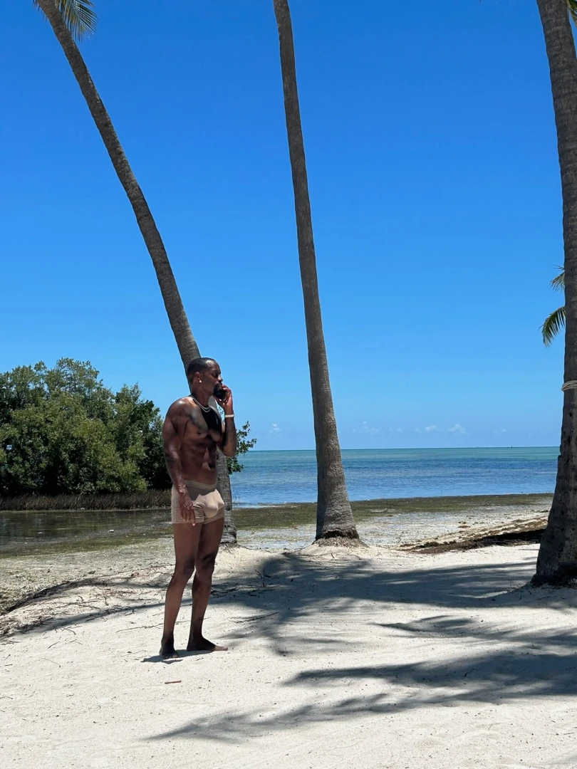 Something is causing havoc on the beach 