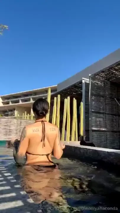 I m enjoying my vacation but still chatting send me a message 