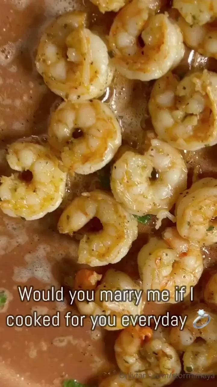 Would you try my shrimp mac and cheese 