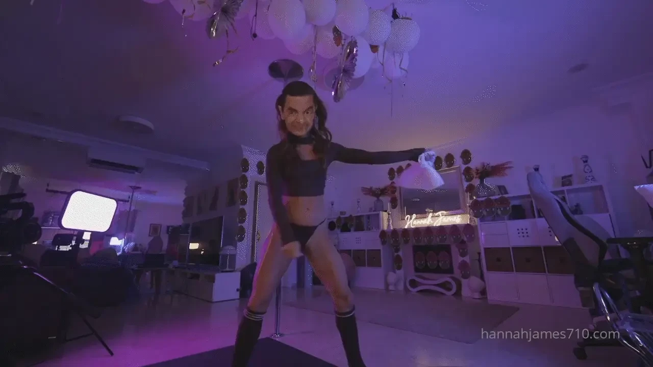 Join my paid page hannahjames710 if you want to see this completely part 2 