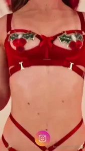 Free cumshows with no paywall at all join me on my paid page