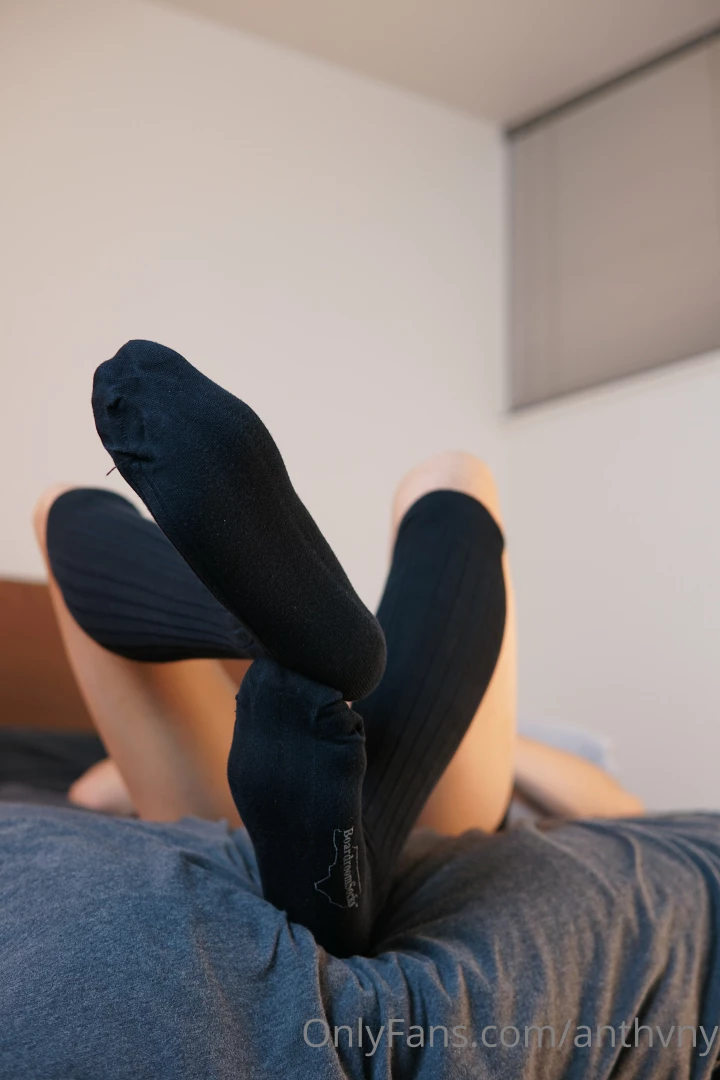 Which feet photo is your favorite d 