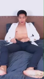 I was so excited to make this video that i didn t even take my clothes