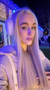 Hello i ve been feeling very lonely and hard lately i try to smile and