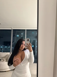 Guess who s going live tonight i can t wait to make myself cum and