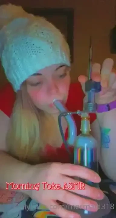 Incase asmr turns u on just a lil 