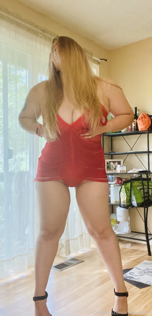 I ll have to do a red post for all the red lingerie i apparently have part 1 