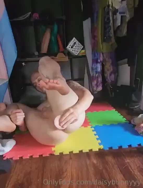 Had to make it a quickie today but figured you deserved a clip sorry 