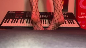Showing off my pretty feet