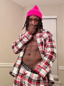 First time ever going live happening tonight 7 pm pst you don t wanna