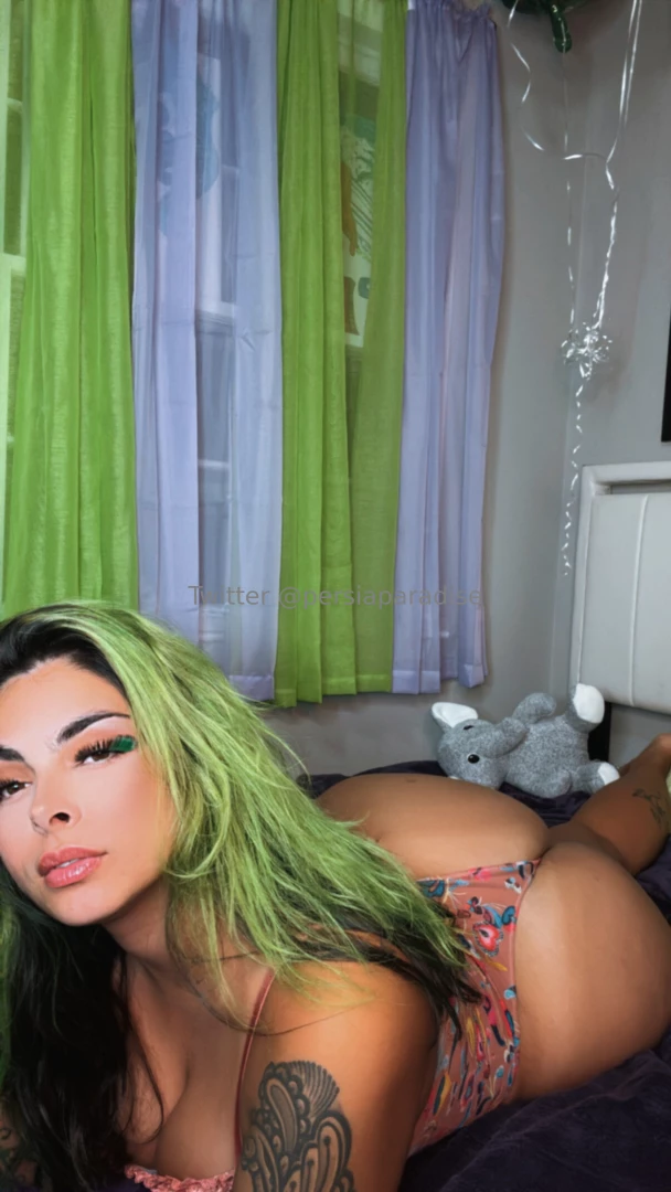 Tipsy cam cum i m back from vacation message me if interested in video 