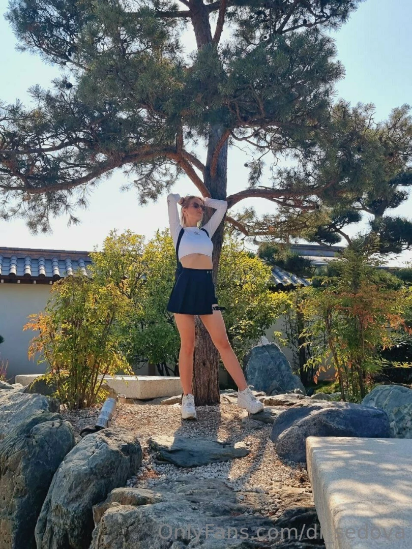 Beautiful weather my legs are so sexy 