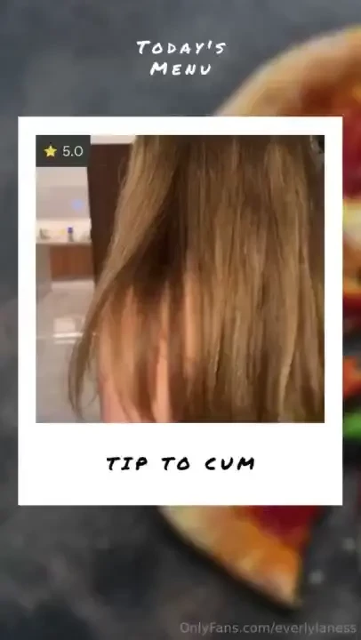 I had pizza delivered at my doorstep by the hottest guy ever turns out 