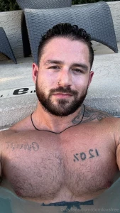 I just wanna look at you