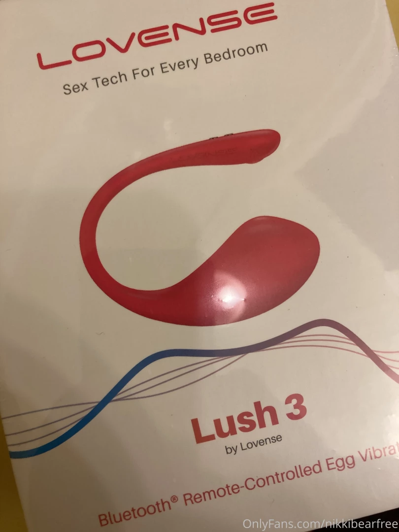 She s here and we are ready to play who wants a session and make me 