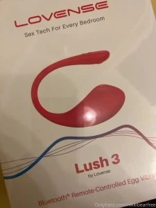 She s here and we are ready to play who wants a session and make me