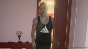 Sucked off jhonnygarcia in madrid