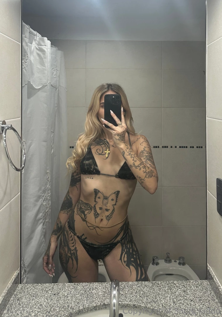 It s your goddess s birthday today leave your best wishes for me here 