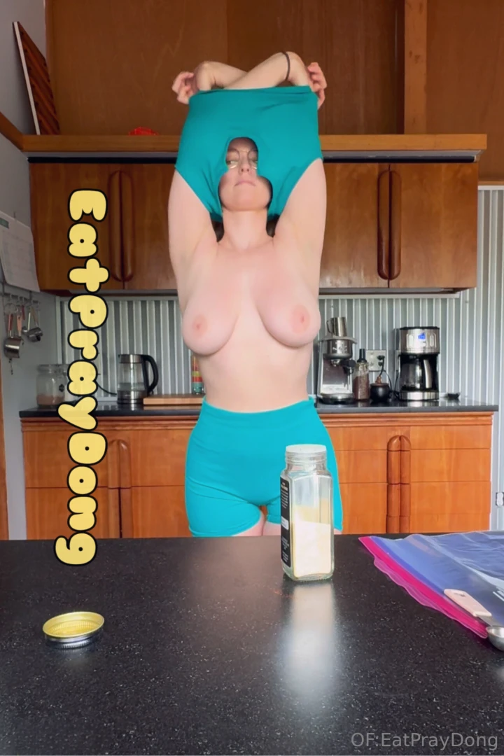 Lets do some naked cooking 