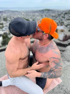 Photoalbum 1 rooftop to hot top kev plows eli strong rooftop sun hot part 2