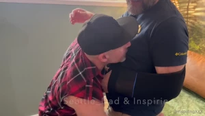 Full scene seattle dad and i enjoy a stroke and suck session and