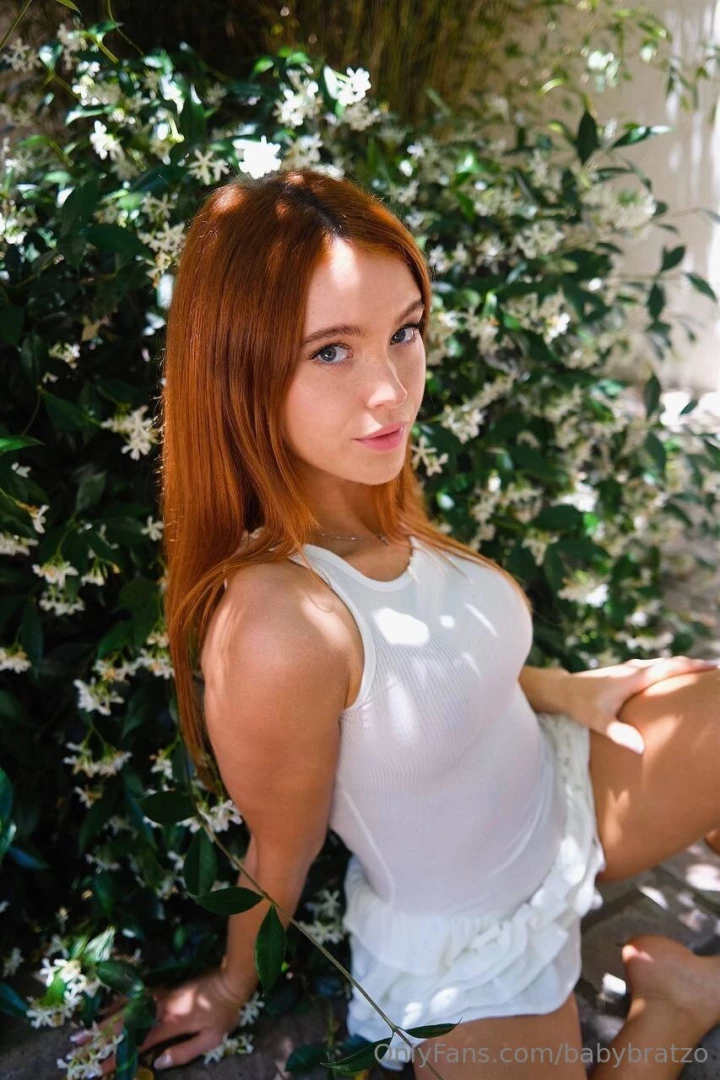 Show me that hard cock and let me rate you 