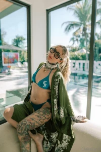 Which pic is the best part 19