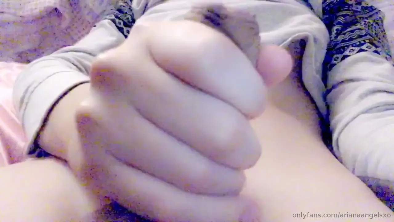 Low quality vid i woke daddy up with this morning 