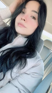 If you re looking for a sign this selfie is it so don t be shy to say