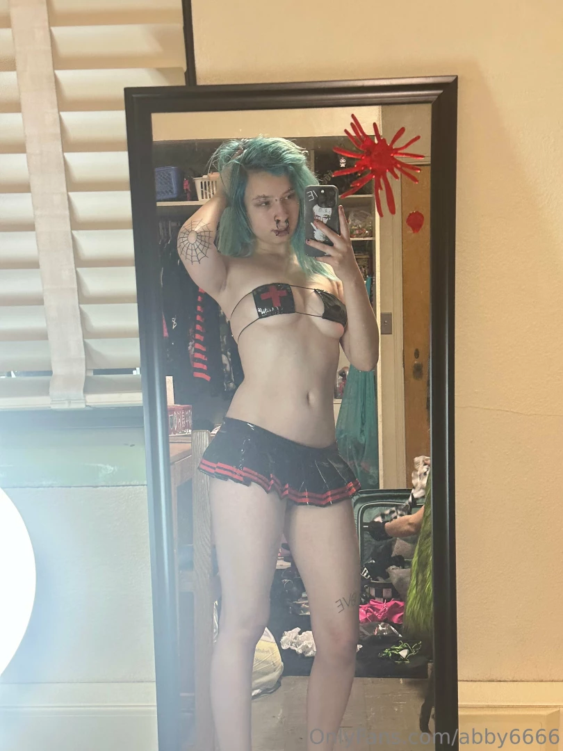 Trying on my besties outfits part 1 lt 3 lmk what you guys think send part 2 