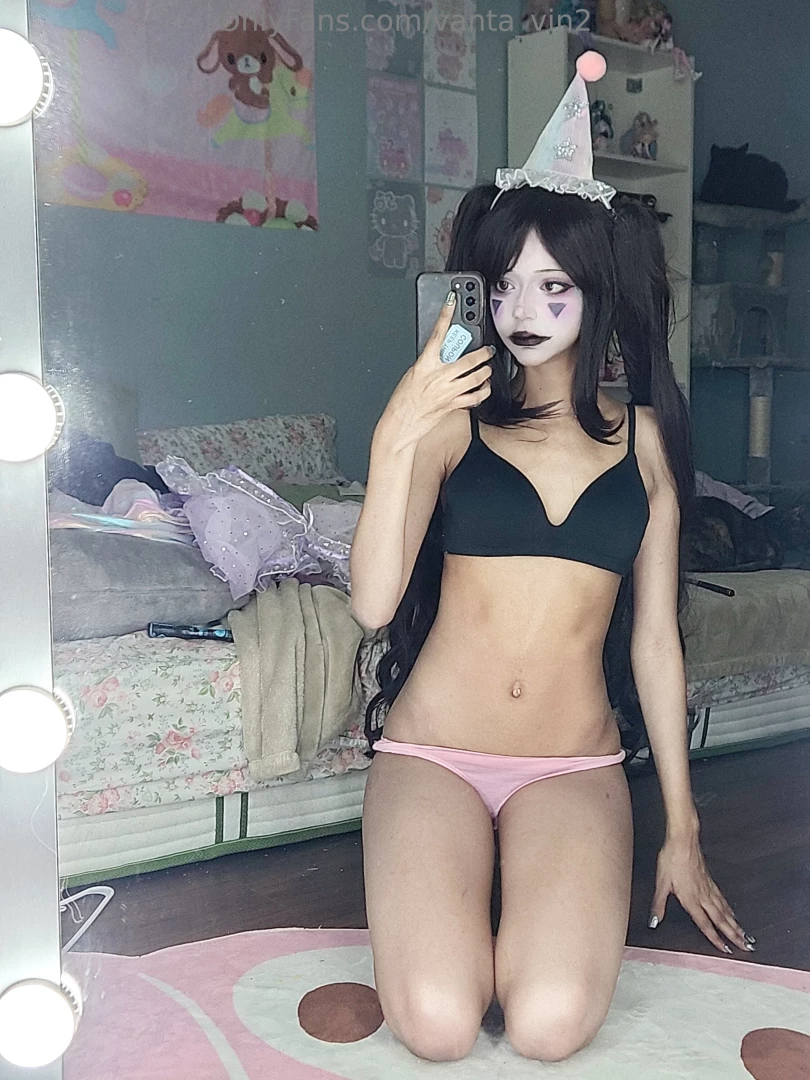 Aww yeah clowngirl pussy 