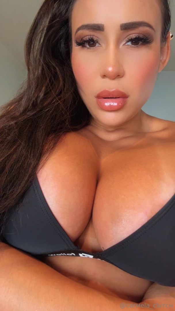 Let me pull these titties out and play with them for you 