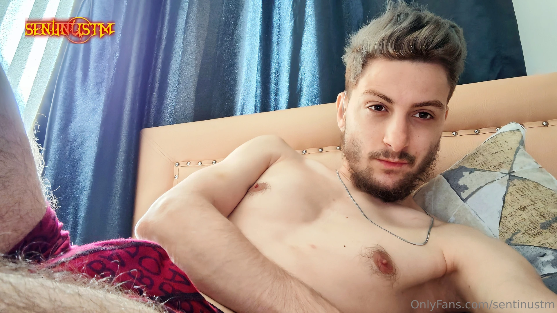 Pembe k lodunuz yava yava slan yor k zlar m ekin elinizi yalayay m g 