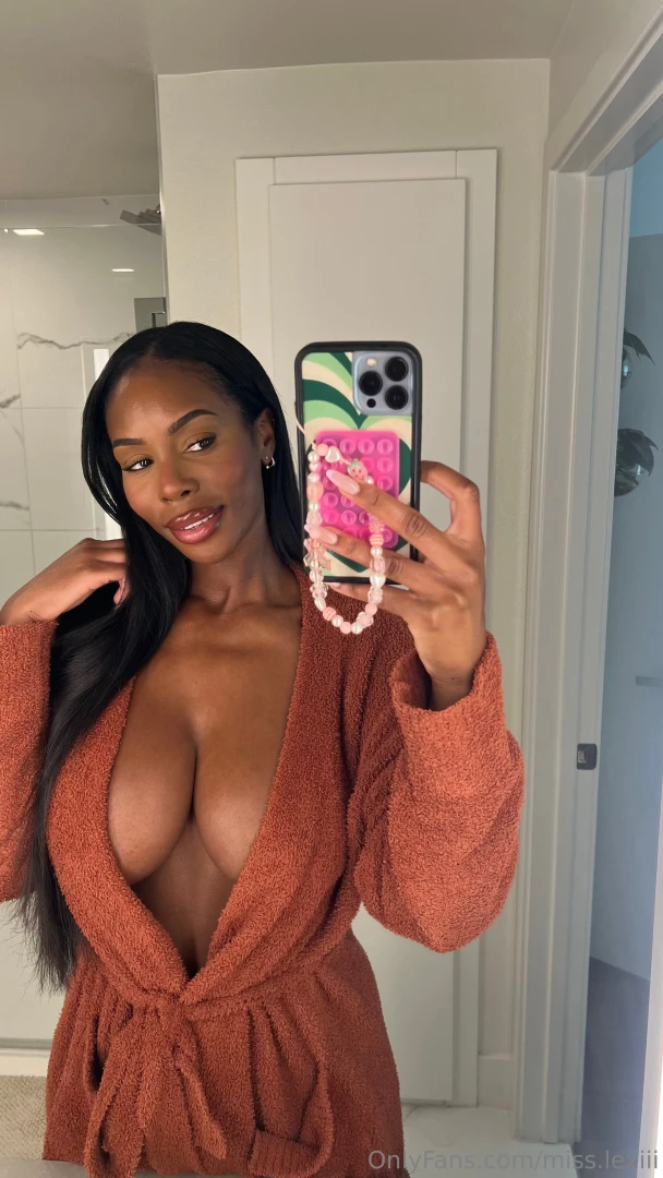 Late night shower anyone 