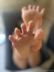 Are you a beta foot bitch