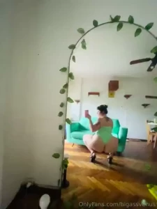 Hey baby are you there mommy big ass venus is here https onlyfans com