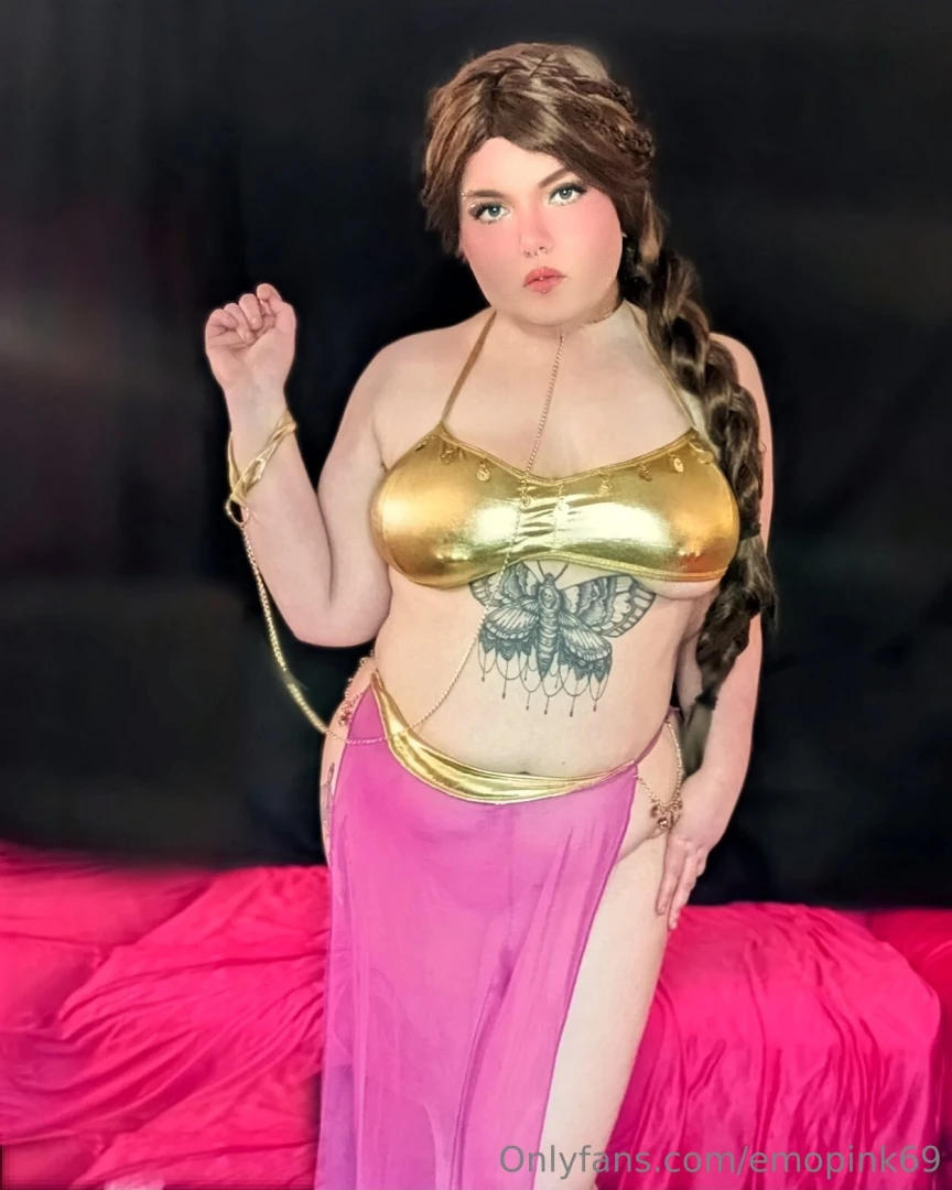 Smash the like button if you d fuck my pussy without a condom 