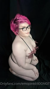 Like some of my posts to make me wet