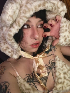 Do you like my new profile picture part 2