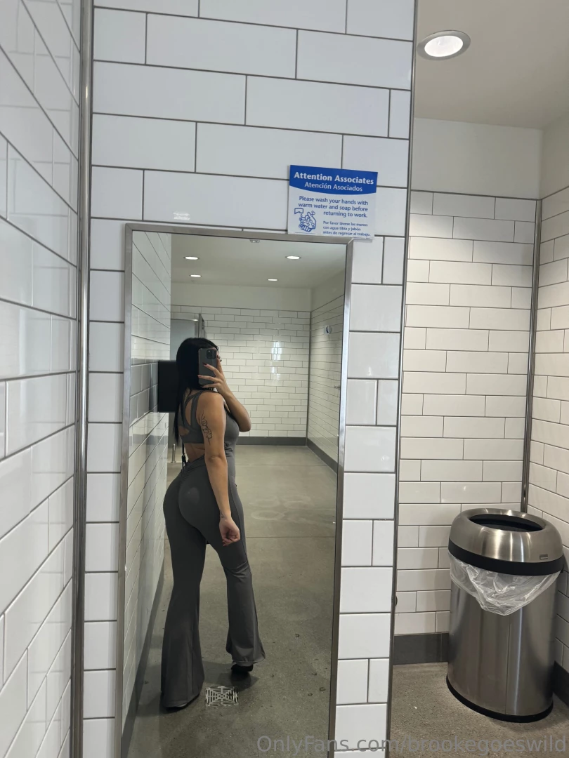 Mirror mirror on the wall who s got your attention after all 