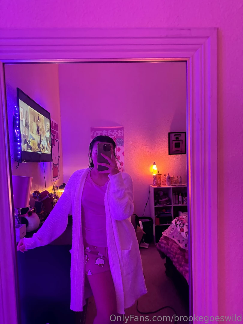 Sweet dreams or wild fantasies wrapped in comfort but there s fire 