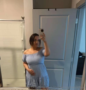 Advertisement this latina babe itsdesiream is keeping her page a