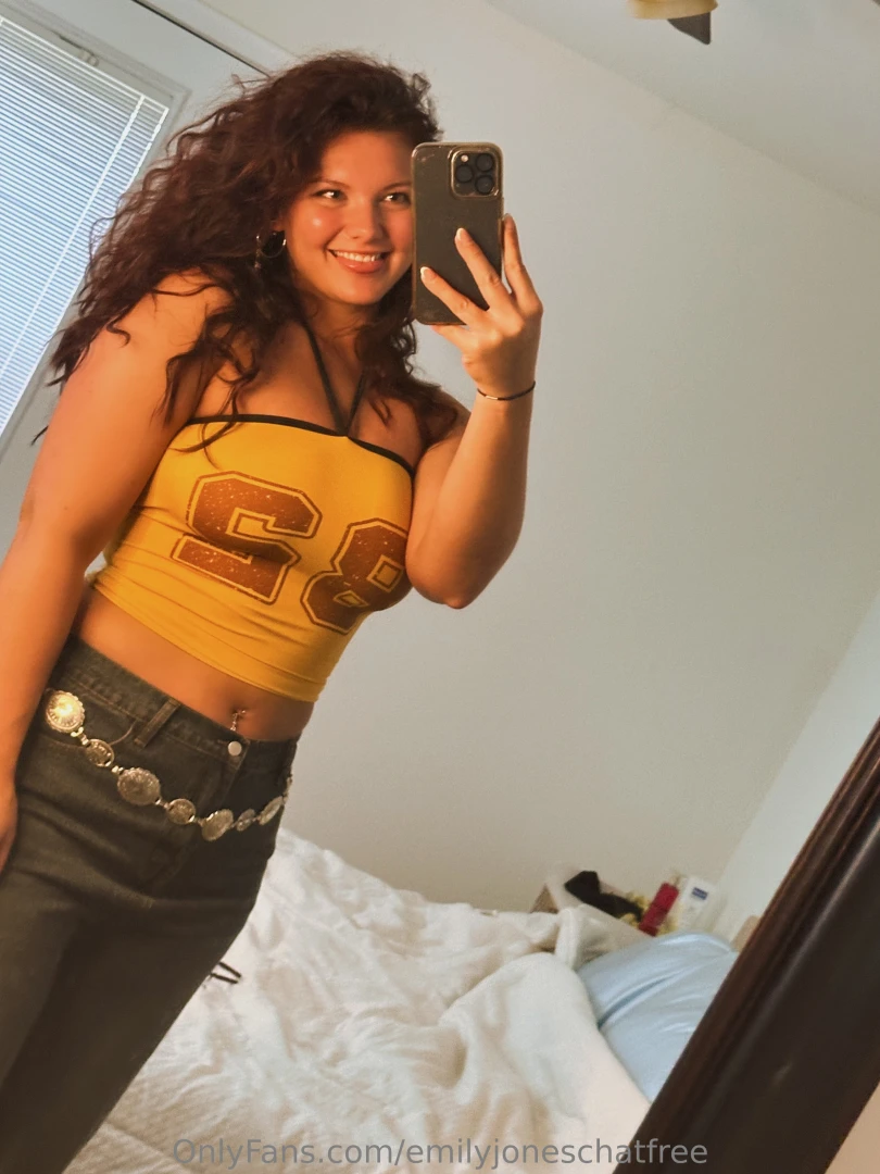 Caught me in a flirty mood today can i show you what comes next on my 