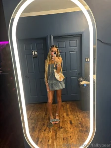 I went out for some drinks with my family on sunday and wore the part 2