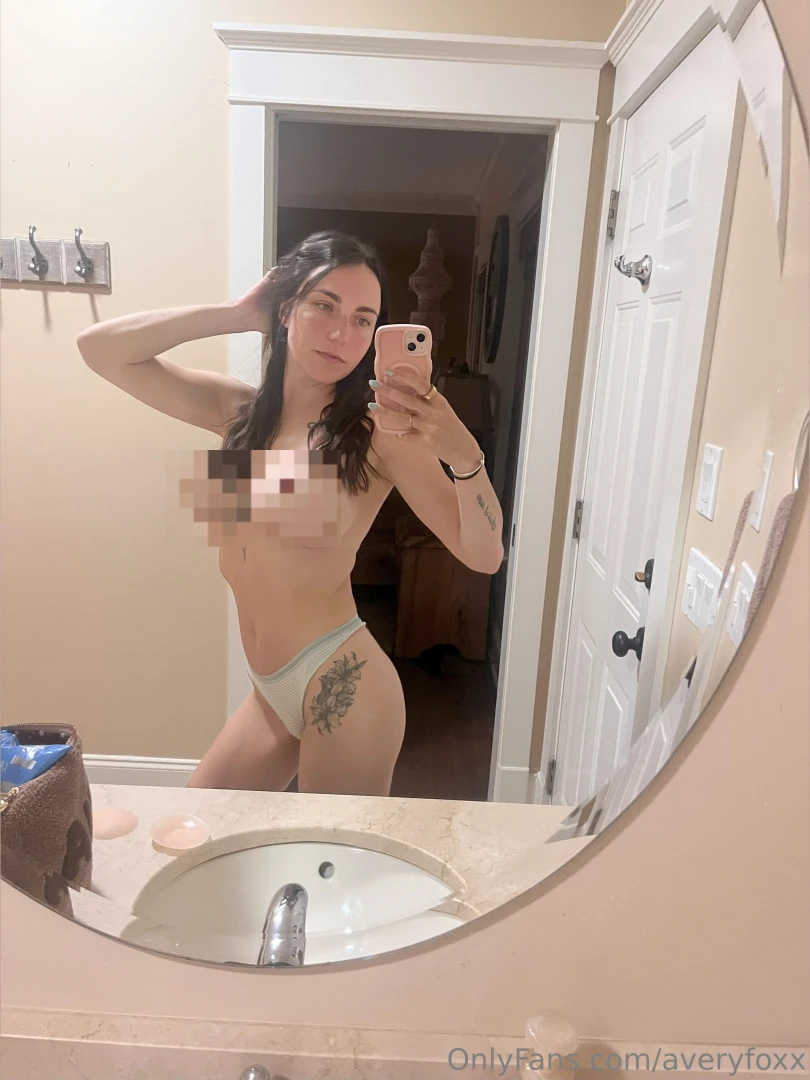 I m in the mood to be spoiled what s in it for you 