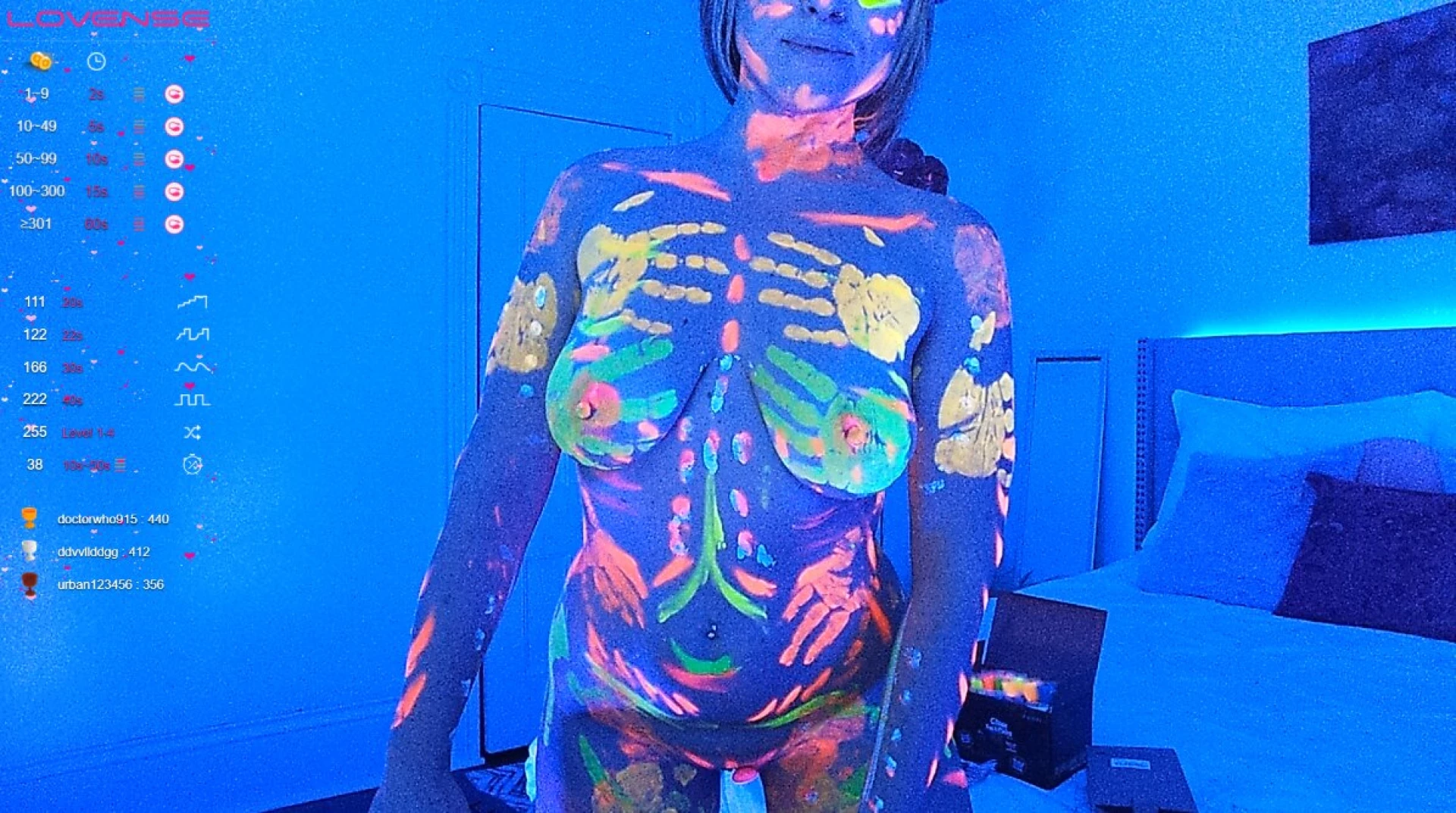 In case you missed it i had a blacklight party stream tonight my part 7 