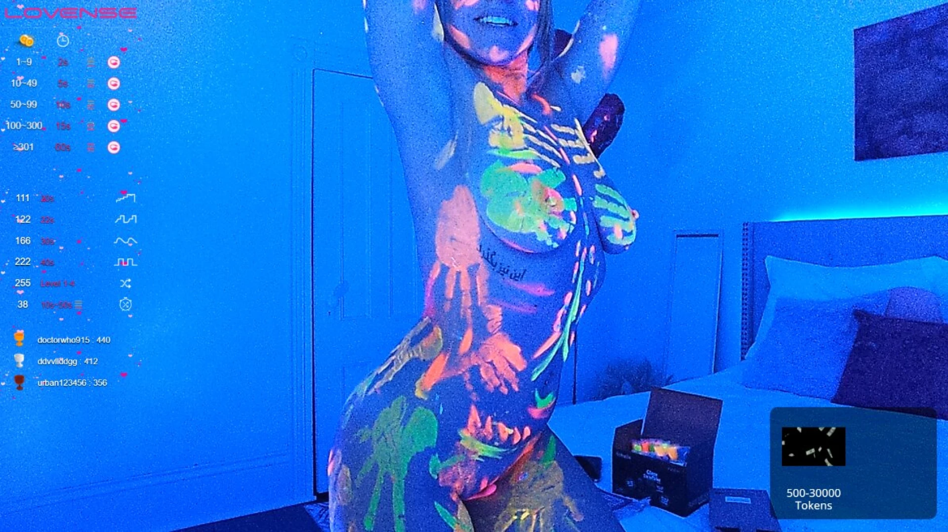 In case you missed it i had a blacklight party stream tonight my 