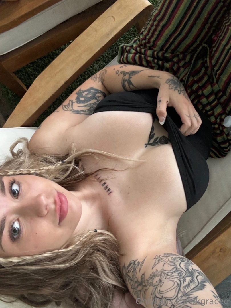 Unlock this if you love my boobs 