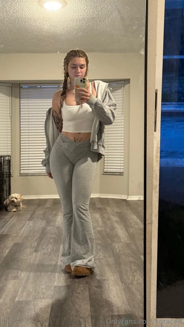 I hope ur having a good day cutie dm me and i ll keep you company 