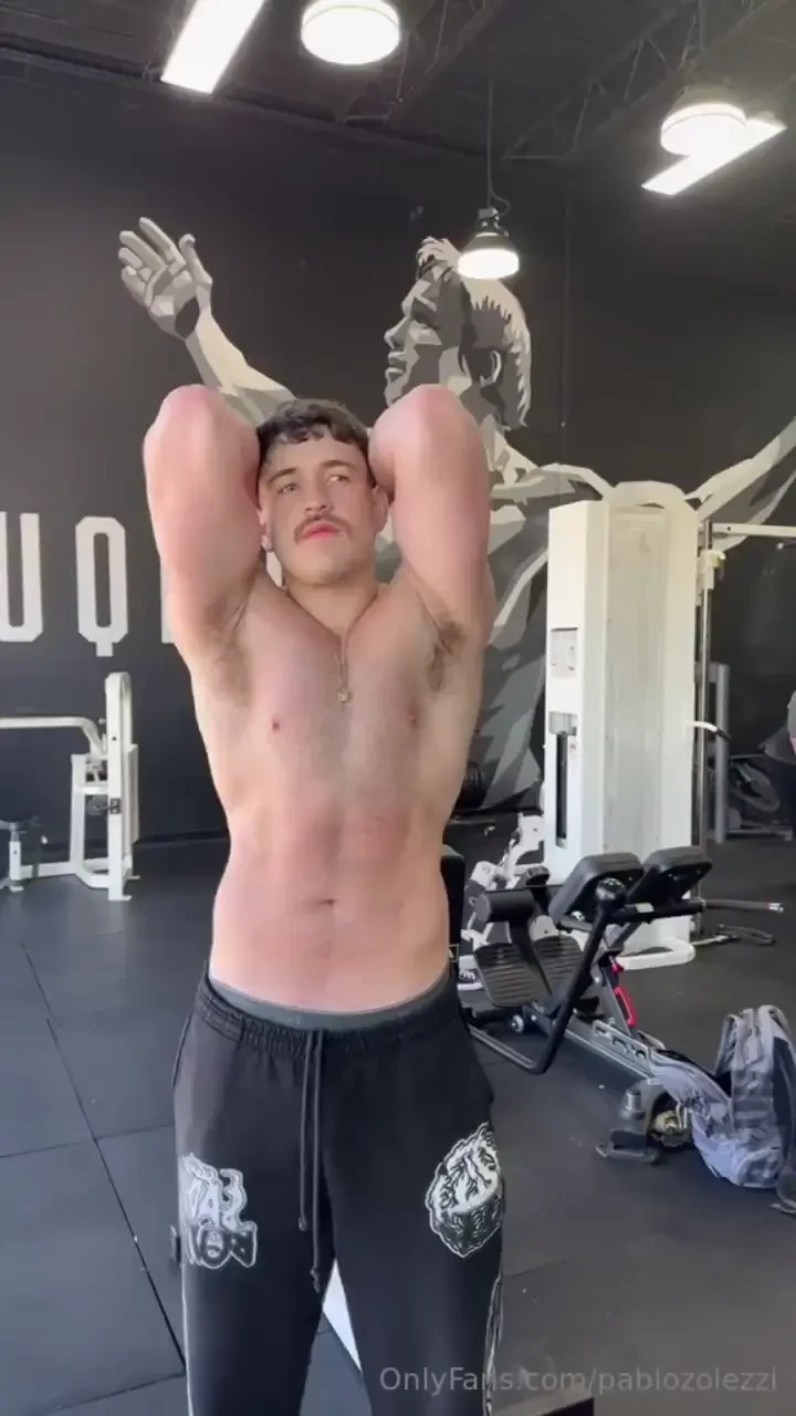 In the mood to make you cum today 